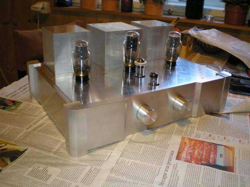 Kućište za tube amp SA-2A3 SE - Šolaja Dragan / apr. - jun. 2010